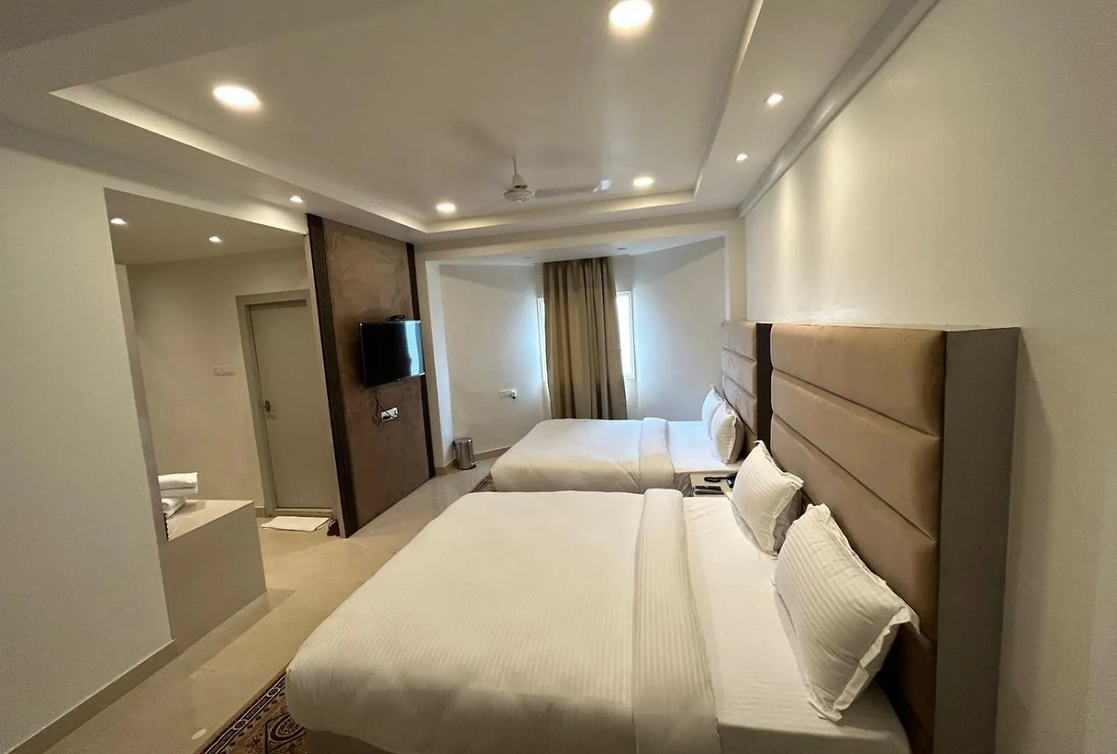 Hotel President Agra Near Taj Mahal