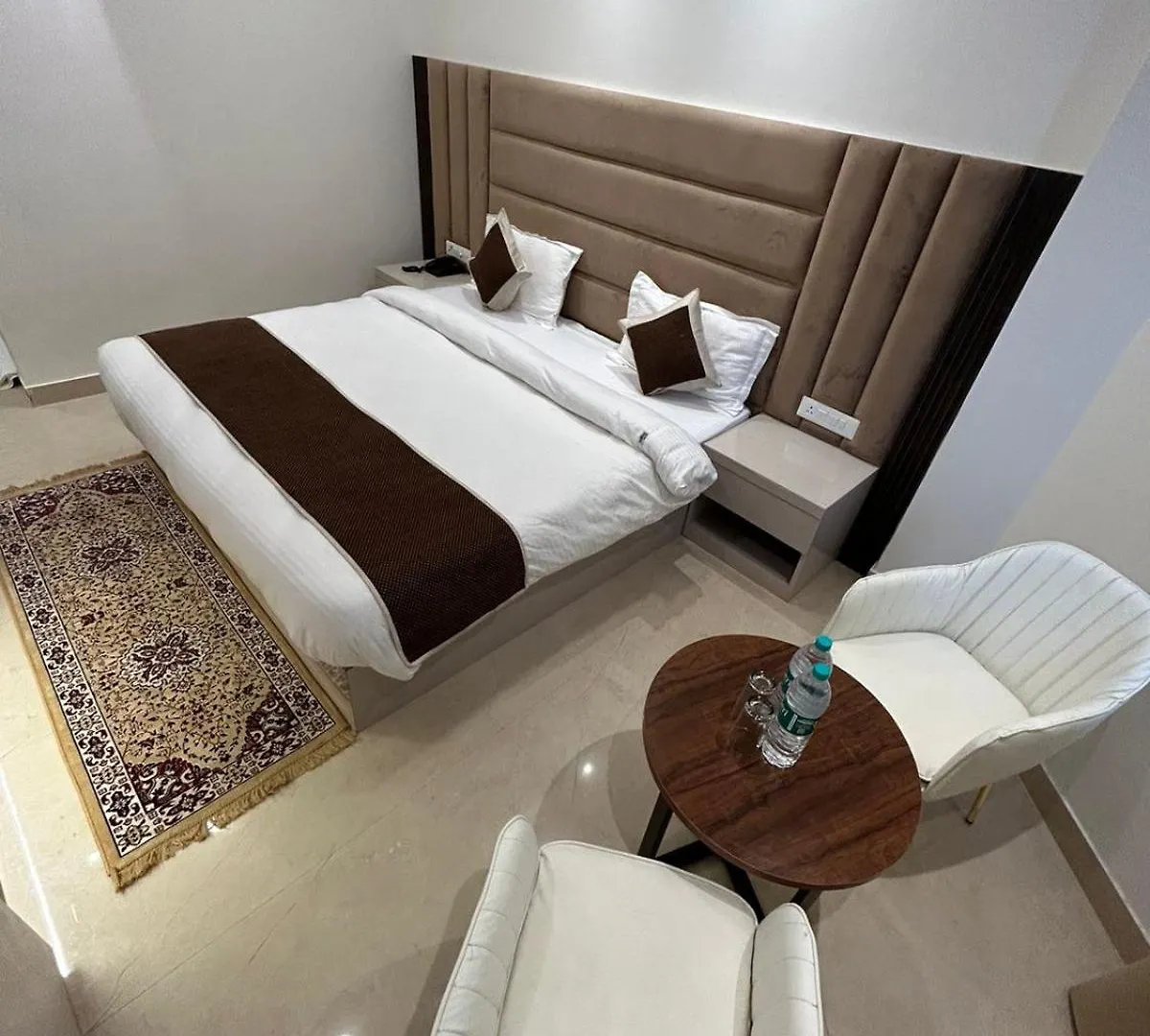 ***  Hotel President Agra Near Taj Mahal India